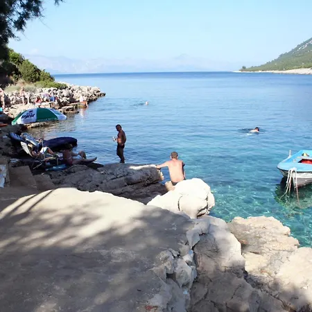 Apartamento By The Sea Cove Zarace - Gdinj, Hvar - 25037 Gdinj