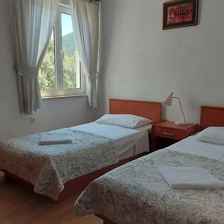 By The Sea Cove Zarace - Gdinj, Hvar - 25037 Apartamento *