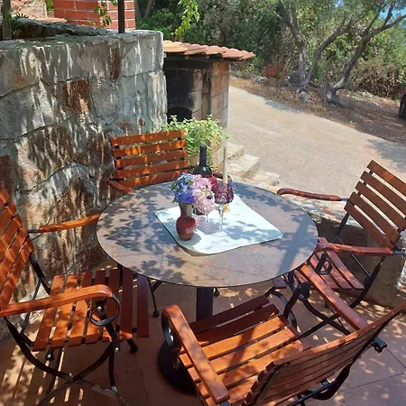 Apartamento By The Sea Cove Zarace - Gdinj, Hvar - 25037 *
