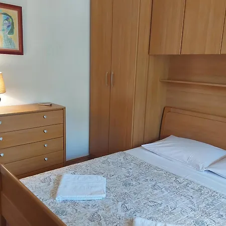 Apartamento By The Sea Cove Zarace - Gdinj, Hvar - 25037 Gdinj